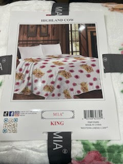 King Mia Throw Blankets