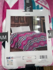 King Mia Throw Blankets