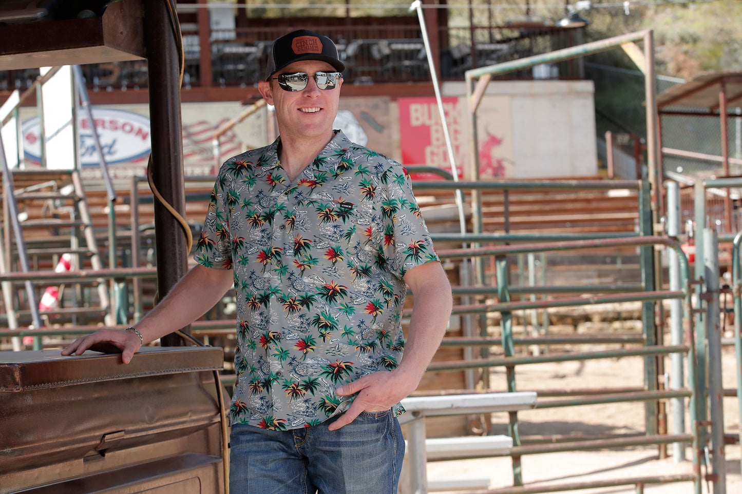 Hawaii Print Short Sleeve- grey