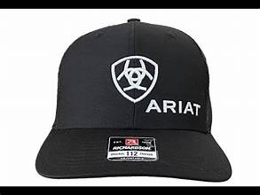 BLACK/WHITE ARIAT
