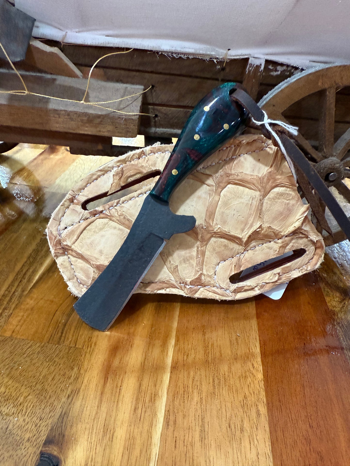 Handmade Knifes and Sheaths