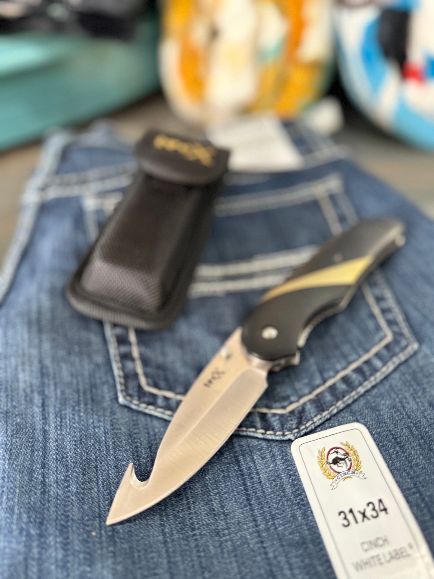 Gut Hook Knife with Case