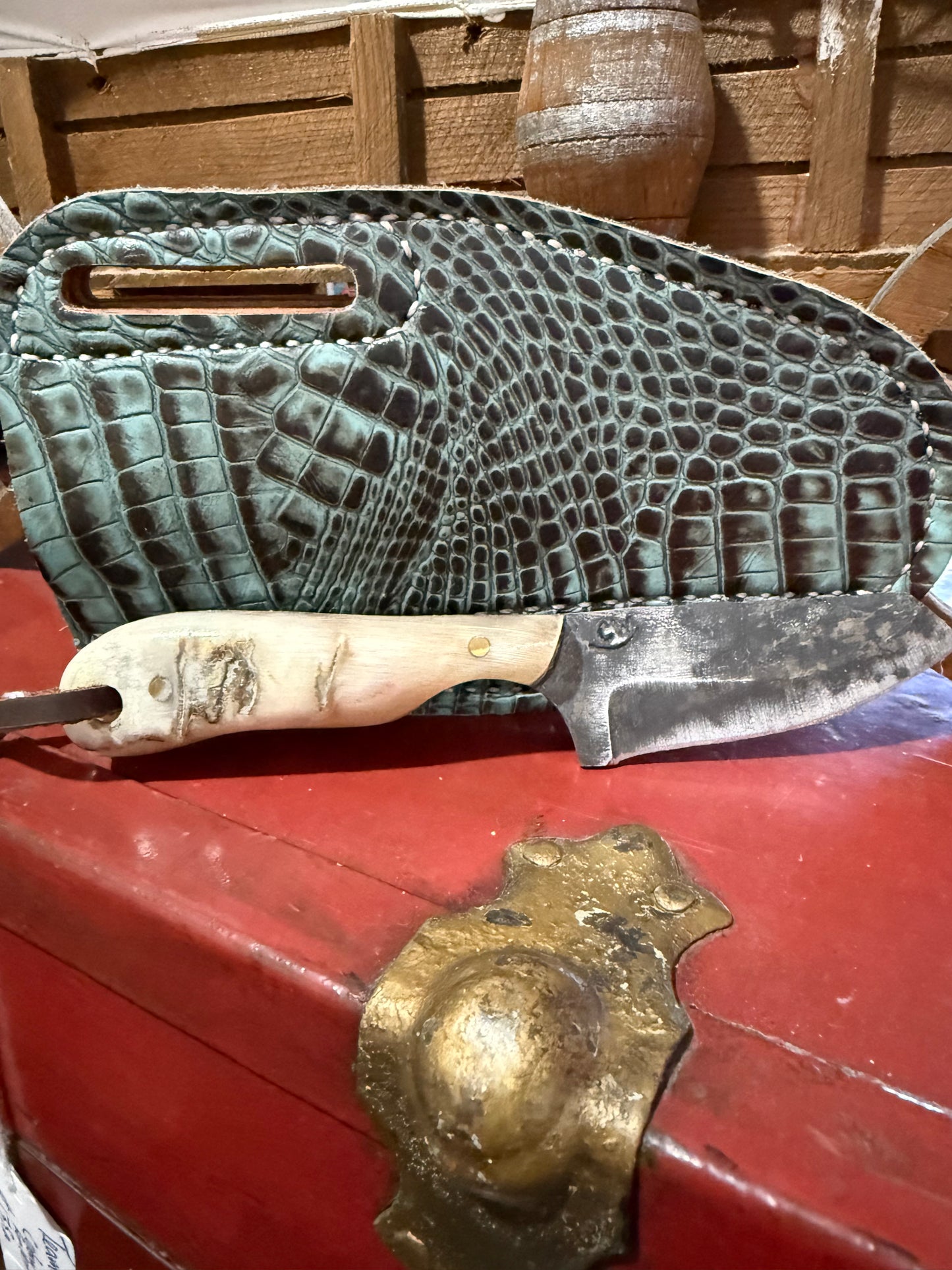 Handmade Knifes and Sheaths