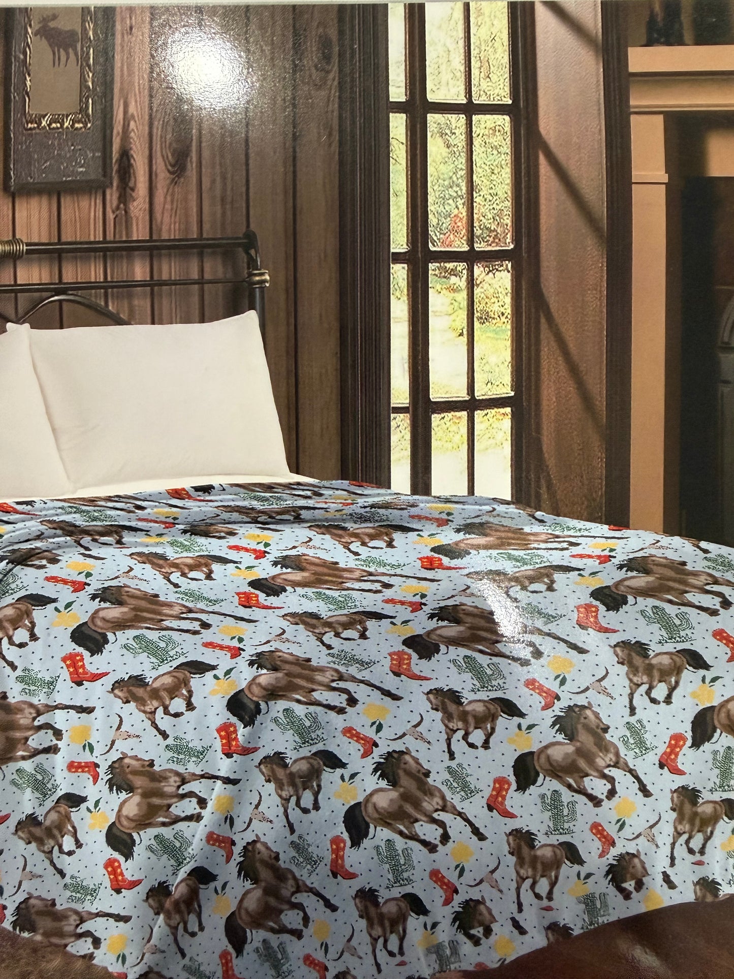 Mia Fleece Twin Blanket