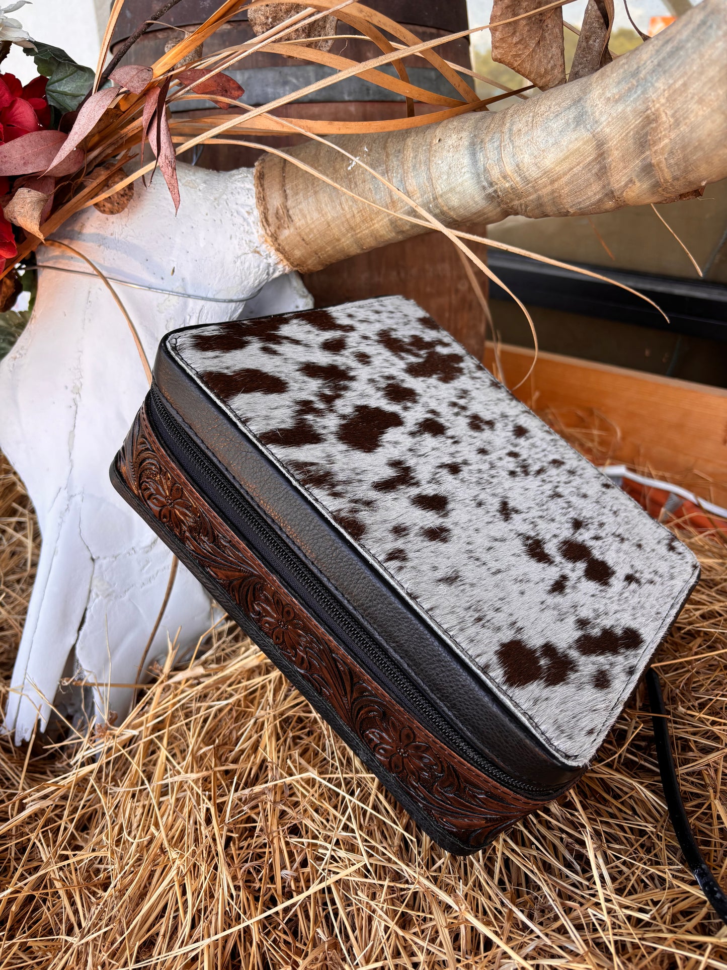 Large Cowhide Jewelry Case