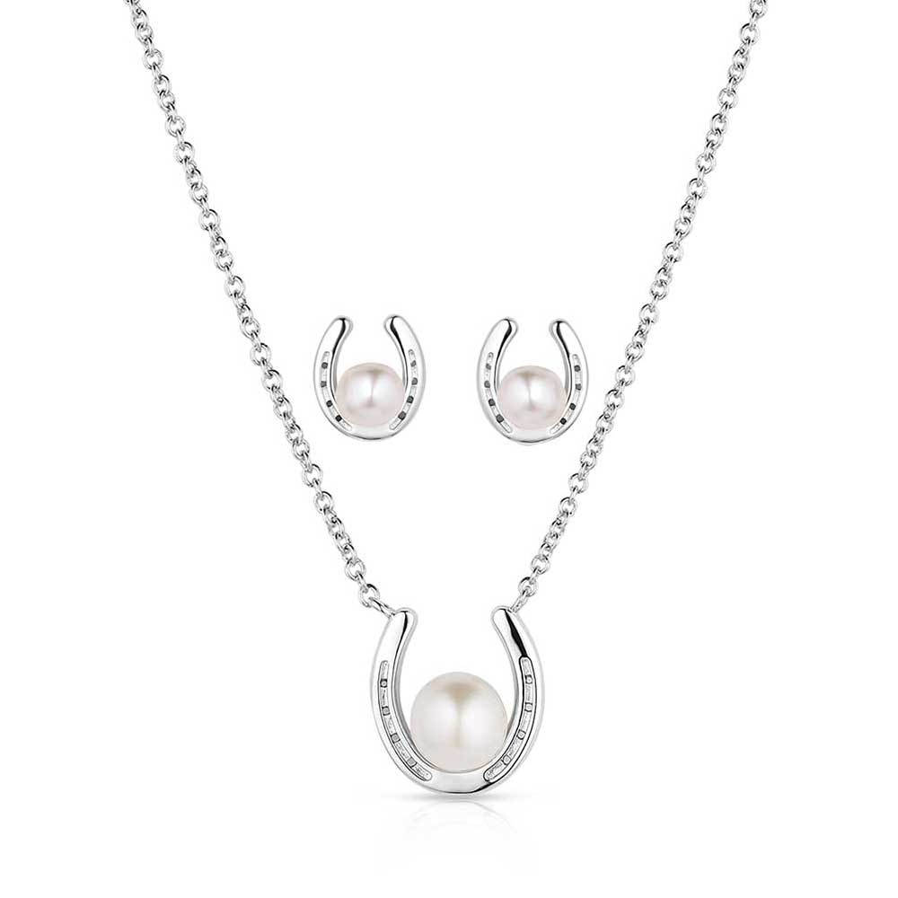 Delicate Embrace Pearl Jewelry Set